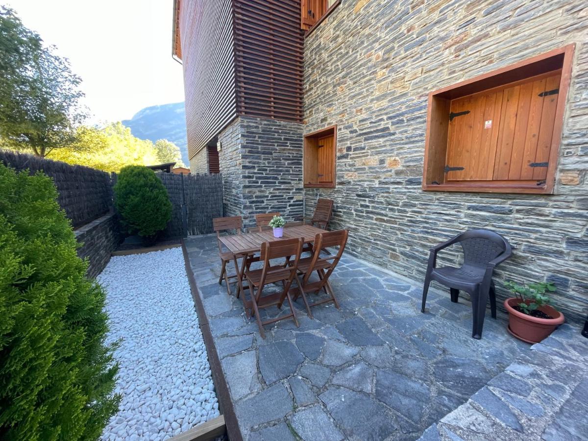 Ferienwohnung B49 - Bajo Con Jardin Peguera - Villmor Benasque Exterior foto